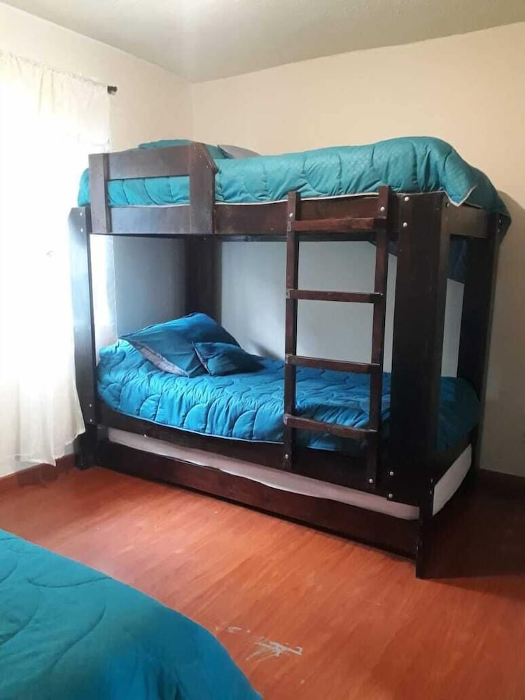 Shared Dormitory, Women Only (6 Beds) photo 2