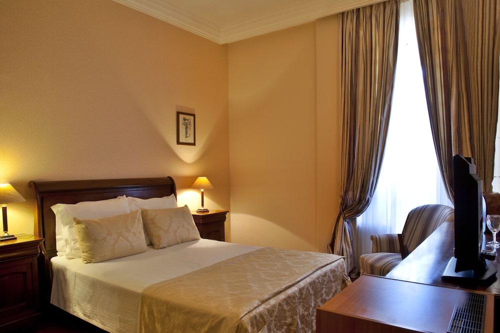 Standard Double Room - Photo 4