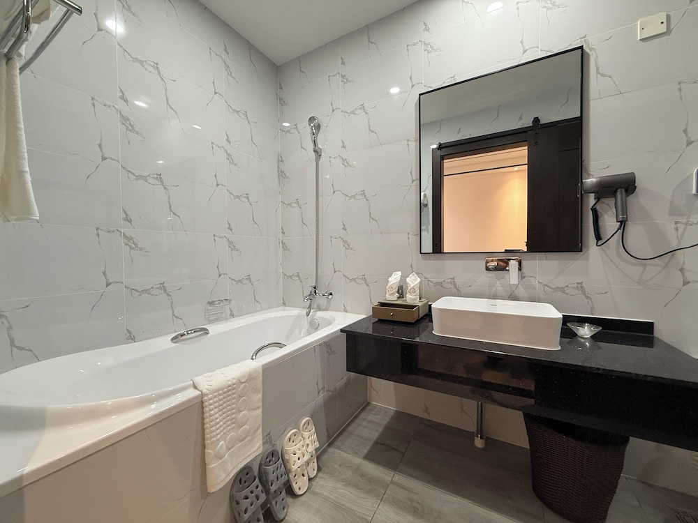 Business Double Room, City View
