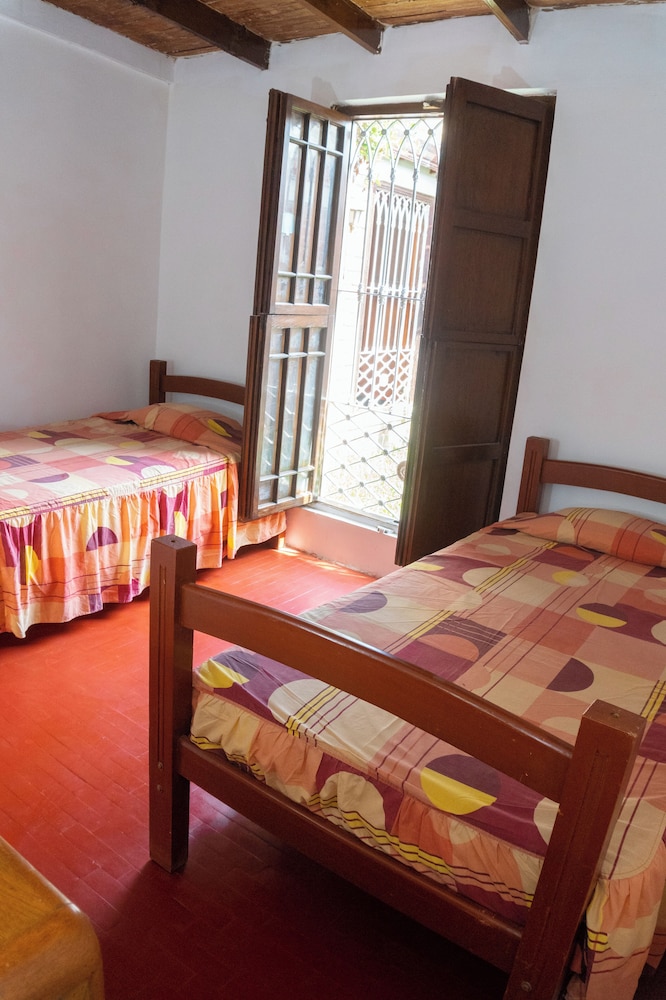 Economy Twin Room, Garden View