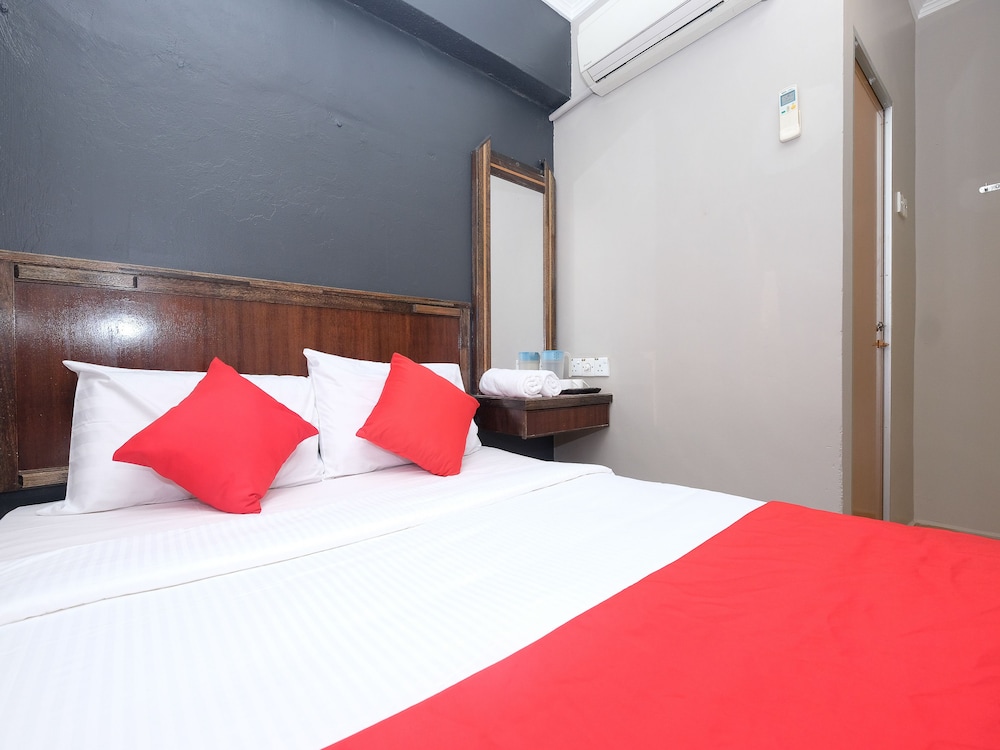 Deluxe Double Room, 1 Queen Bed photo 3
