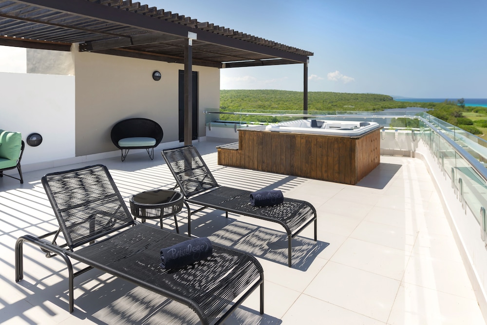 Privilege RoofTop Master Suite - Photo 5