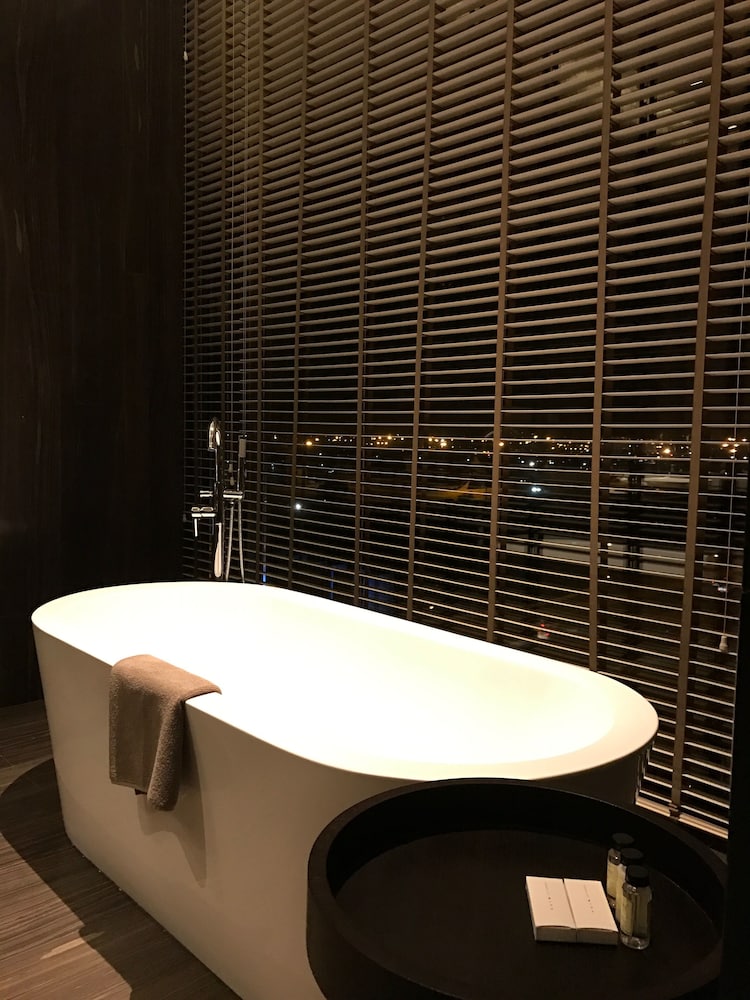 Terrace Suite thumbnail 5
