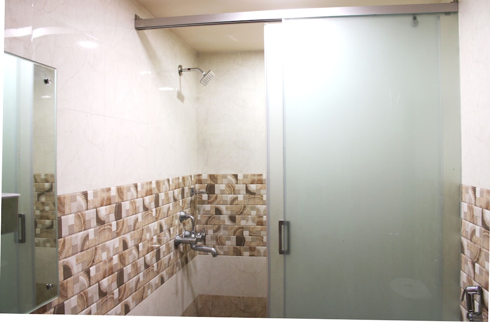 Classic Double Or Twin Room, 1 King Bed, Garden View, Mountainside photo 2