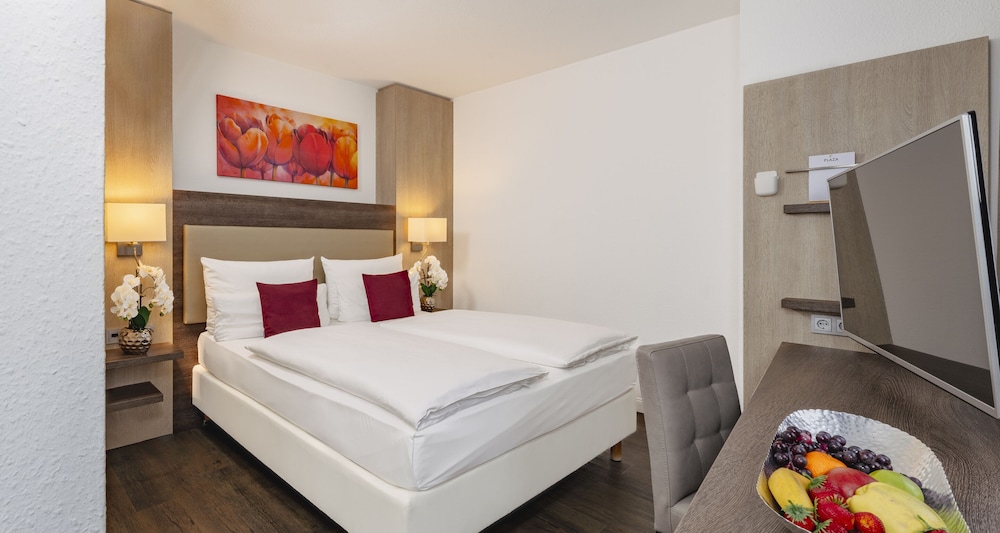Junior Studio Suite