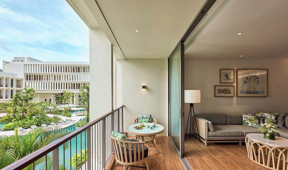 Suite, 1 Bedroom, Pool View - Photo 1