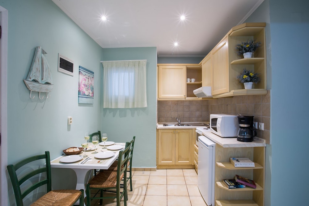 Apartment, 2 Bedrooms - Photo 8