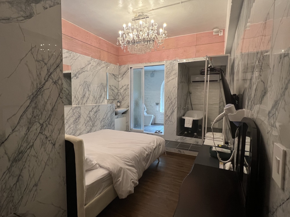 Deluxe Double Room - Photo 2