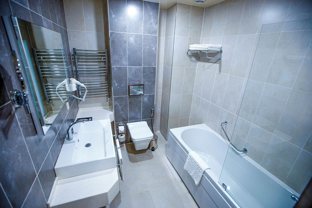 Luxury Suite, 1 King Bed photo 3