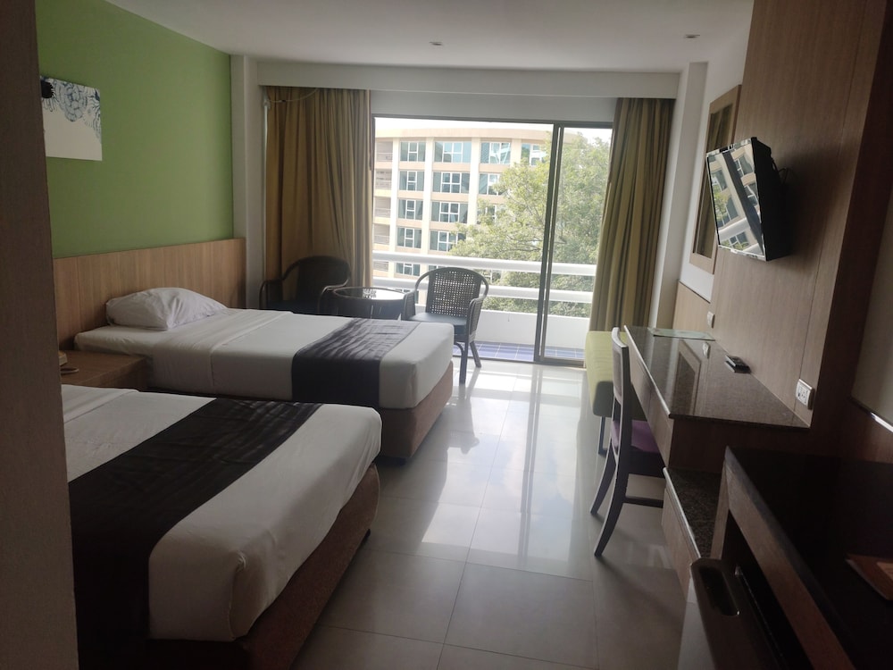 Deluxe Double Or Twin Room photo 2