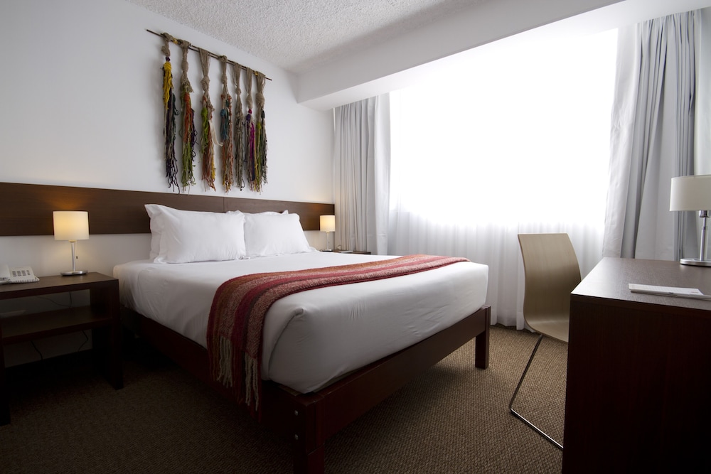 Standard Double Room, 1 King Bed - Photo 9