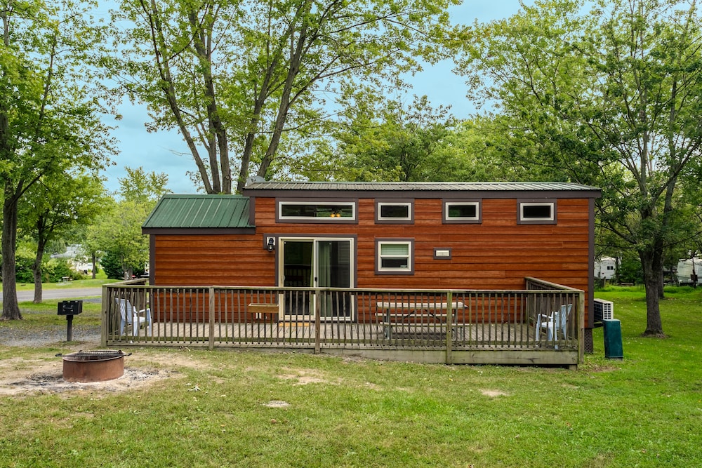 Cottage, 2 Bedrooms (Loft, No Pets) photo 2