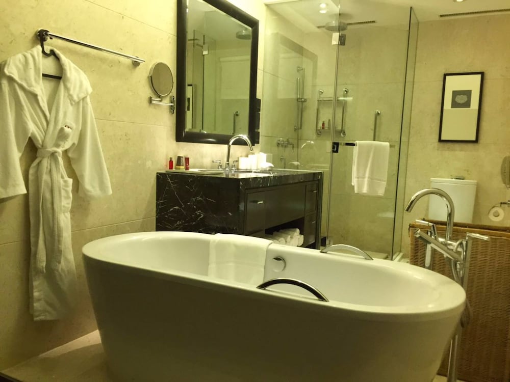 Apartment, 2 Bedrooms - Photo 23