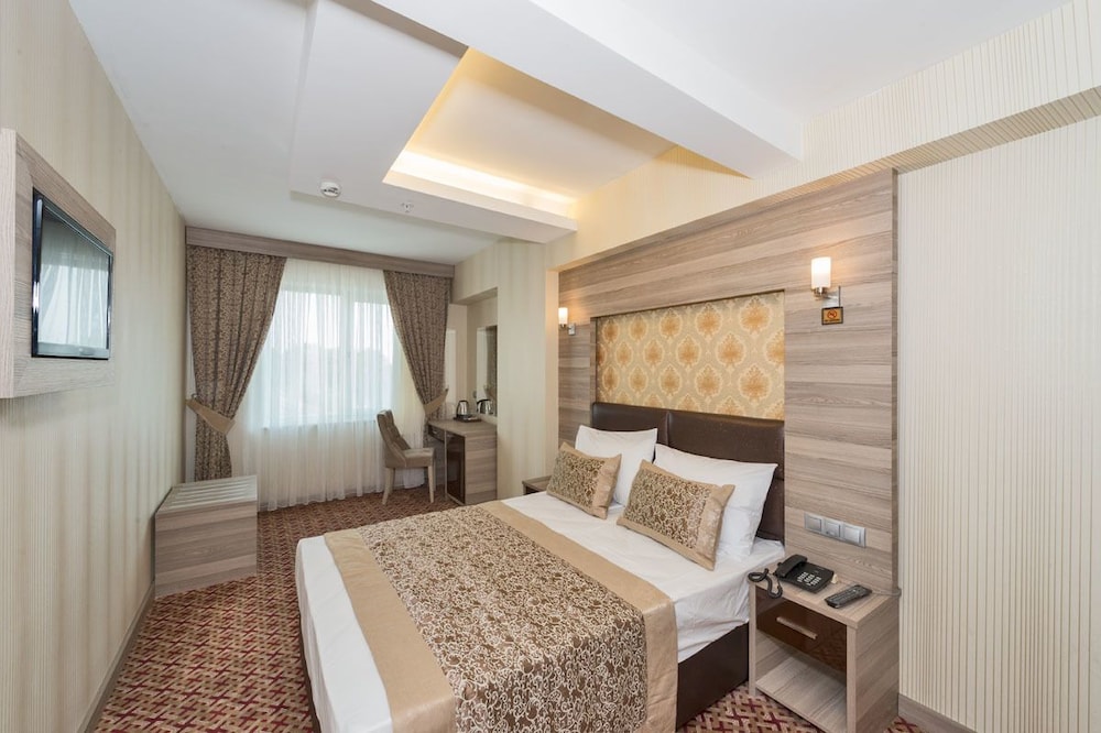 Classic Double Room, 1 King Bed photo 1