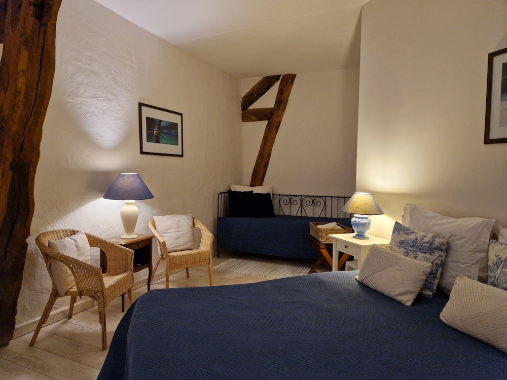 Comfort Triple Room photo 3