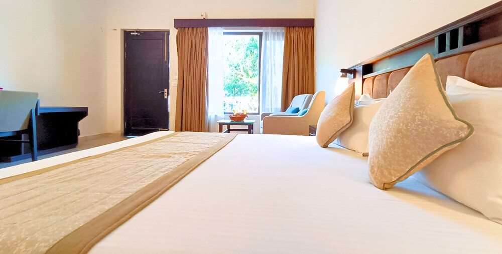 Family Suite, Balcony, Garden View