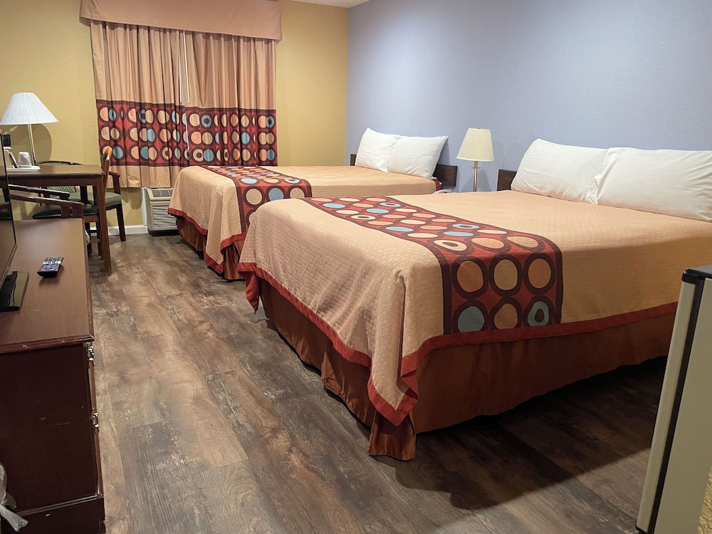 Standard Room, 2 Queen Beds