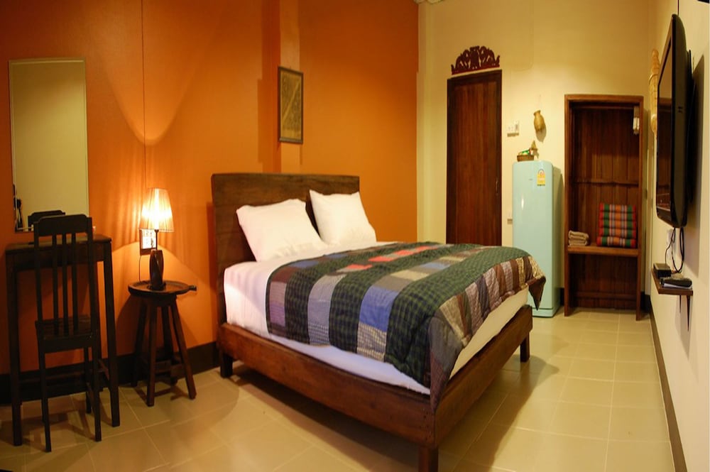 Jasmine Deluxe Double Bed photo 1