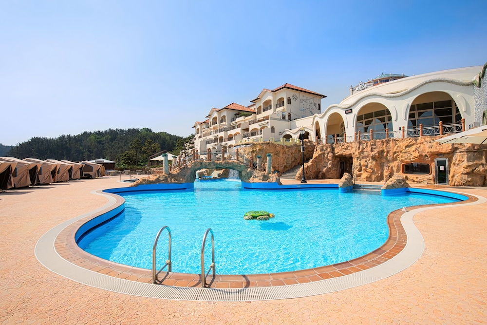 [Late Vacation PKG] [Hotel] Superior(Clean/Standard/Family Twin)-OceanPlay for3(Aqua Shoes Required) photo 3