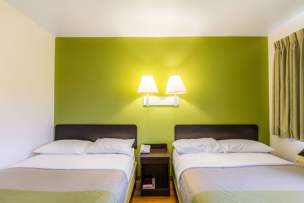 Deluxe Room, 2 Double Beds, Accessible, Non Smoking photo 3