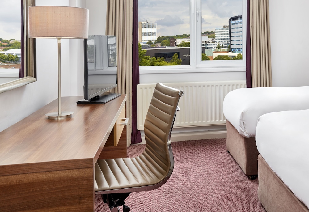 Standard Twin Room - Photo 1