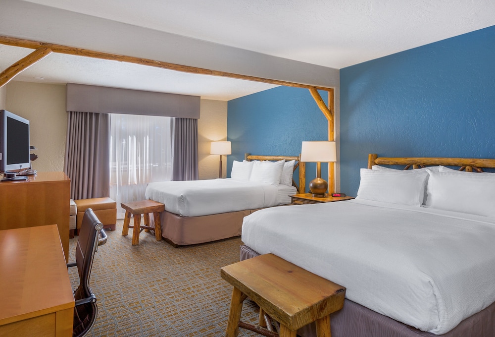 Standard Room, 2 Queen Beds, Accessible (Communications, Backside View) photo 1