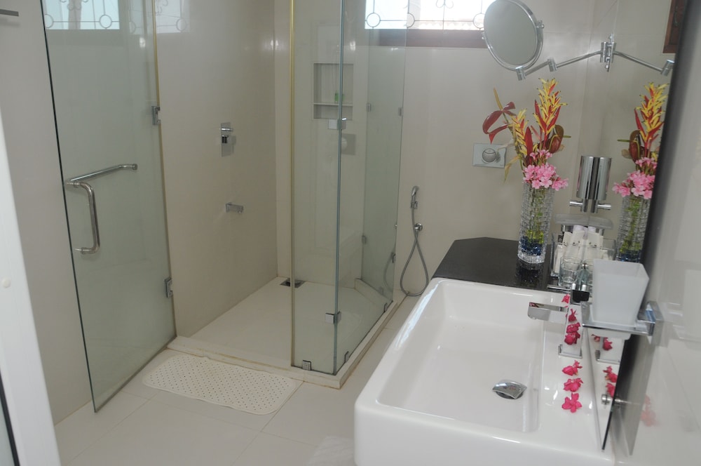 Grand Villa, 4 Bedrooms, Ocean View, Oceanfront
