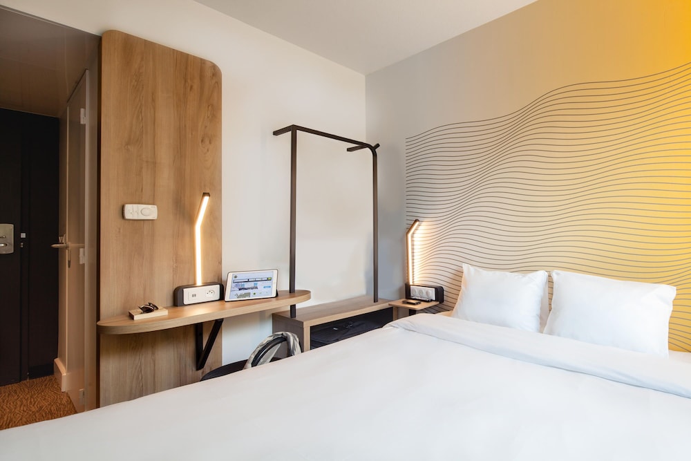 Standard Double Room - Photo 7
