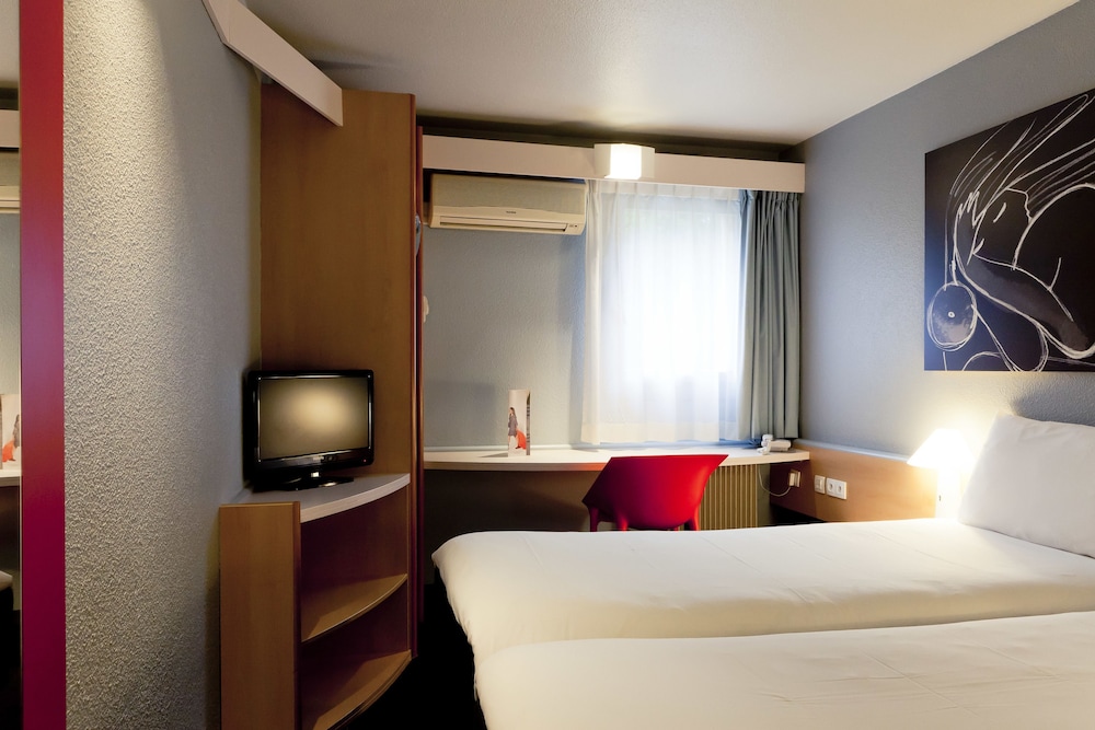 Room, Multiple Beds, Connecting Rooms photo 3