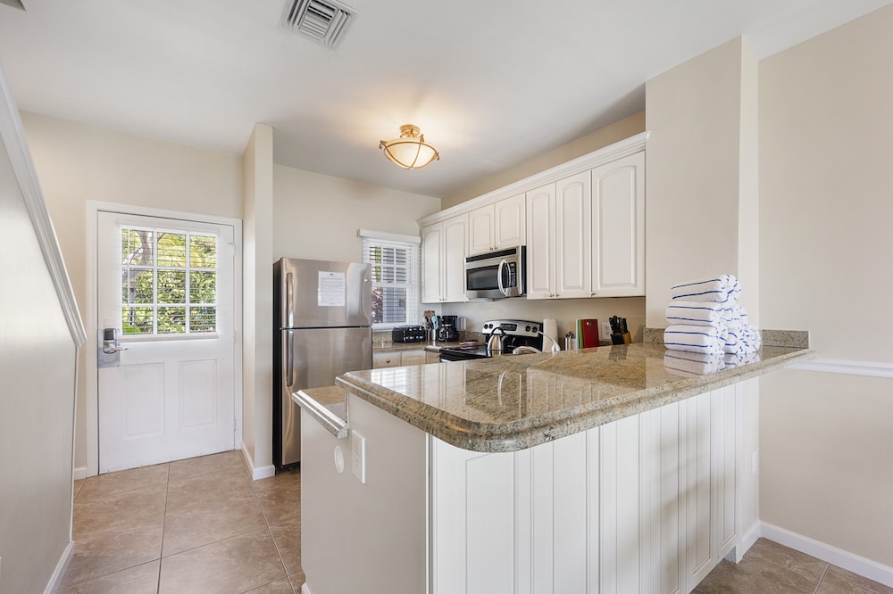 Townhome photo 3