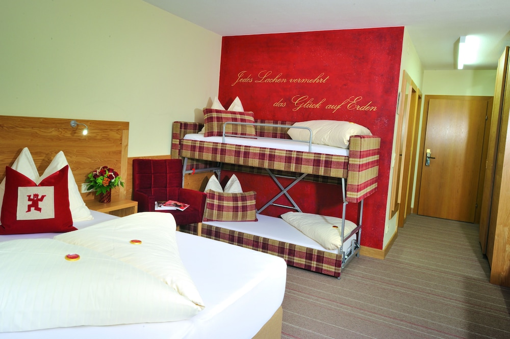 Quadruple Room, 1 Bedroom (Kaiserroom) photo 3