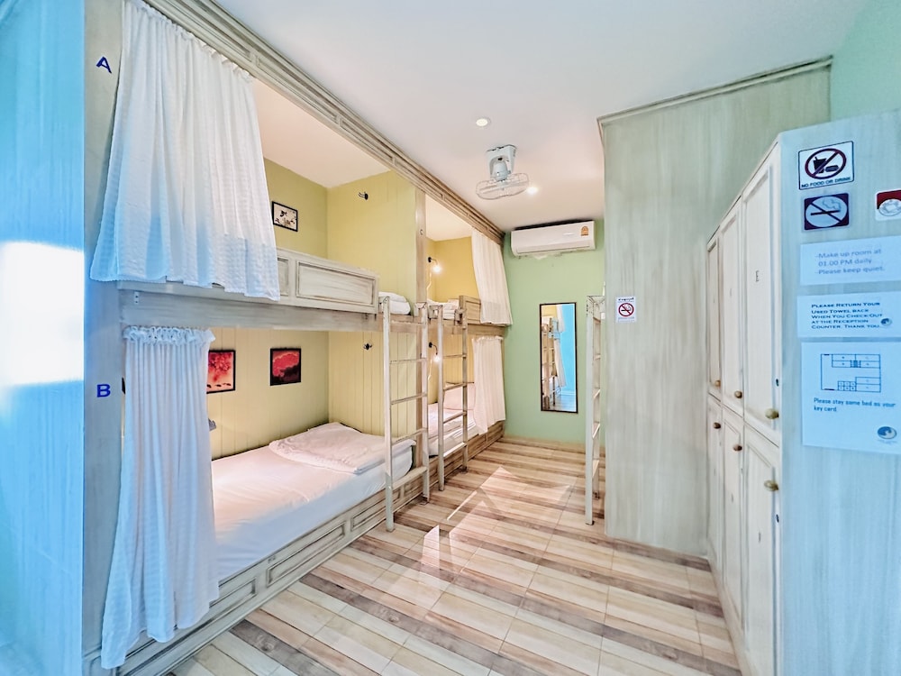Shared Dormitory, Multiple Beds, Non Smoking