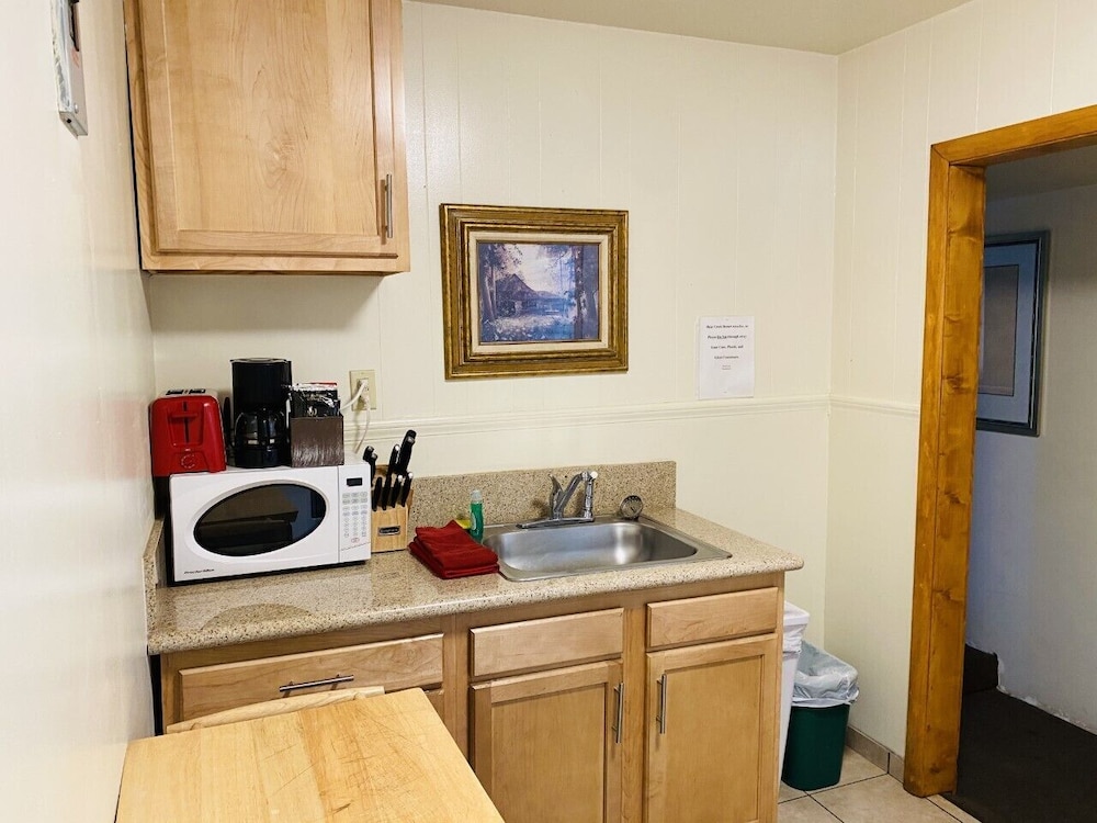 Family Cabin, Private Bathroom, Mountain View (010 1BR 2Q 1SS) photo 2