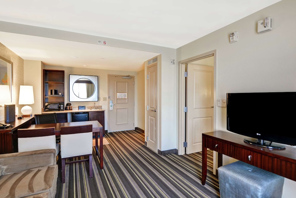 Suite, Two Queen Beds, Accessible - Photo 3