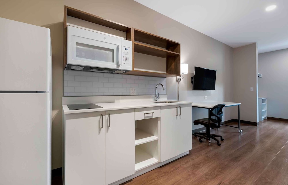 Standard Studio, Non Smoking, Refrigerator & Microwave - Photo 4