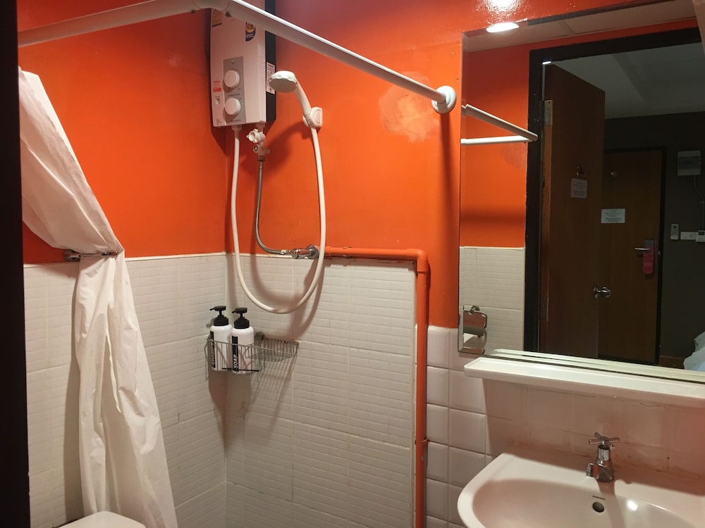 Large Double or Twin Room photo 2