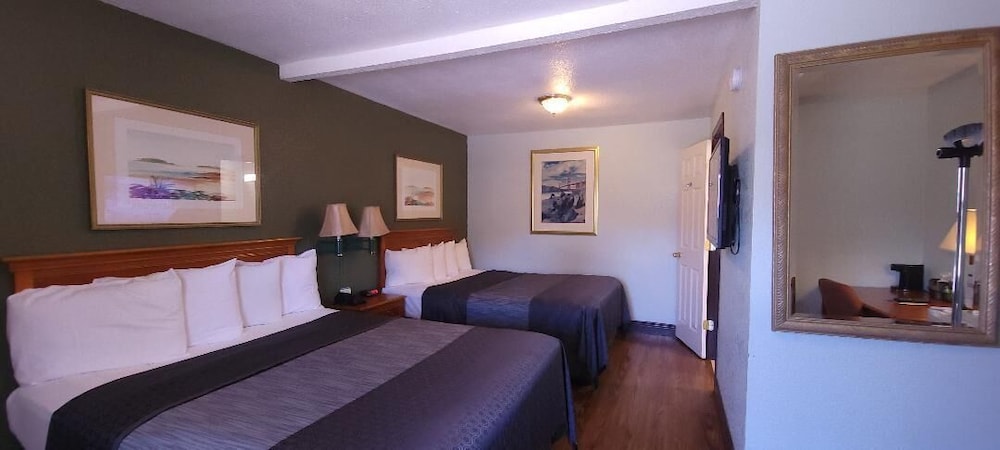 Standard Room, 2 Double Beds, Non Smoking photo 1