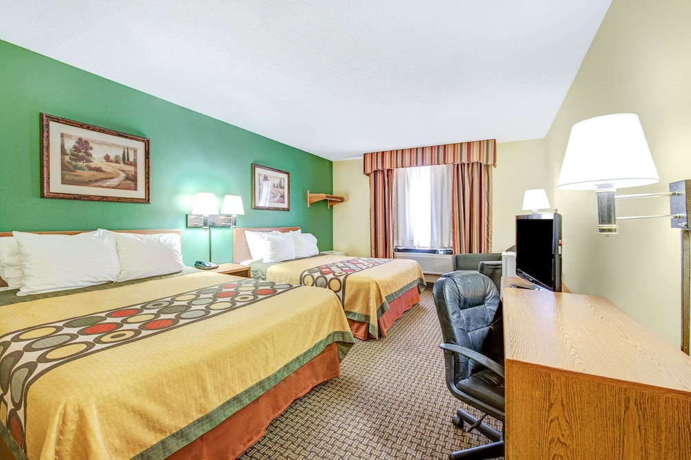 Standard Room, 2 Queen Beds - Photo 1
