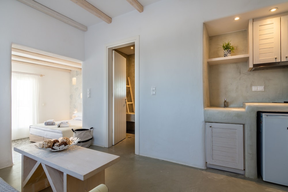 Junior Suite (Deluxe) photo 2