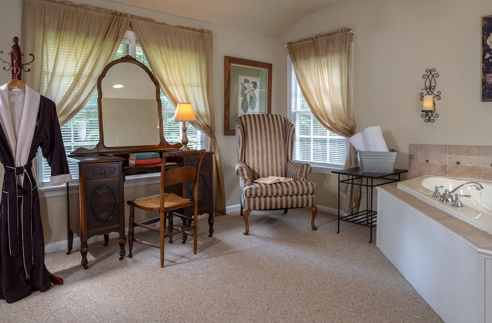 The Sunrise Suite photo 3