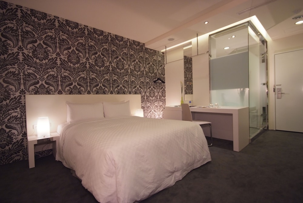 Standard Double Room photo 2
