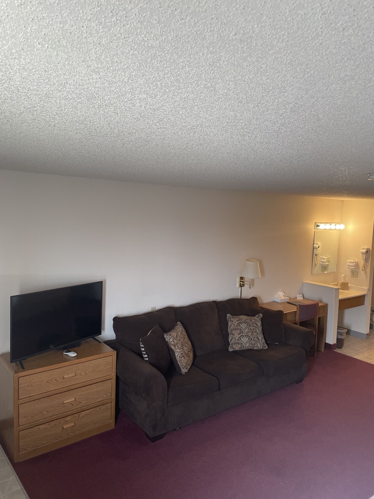 Standard Suite, Multiple Beds, Non Smoking photo 2