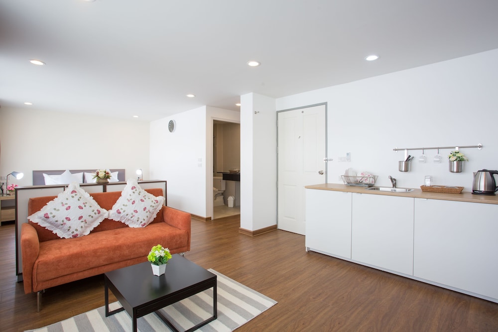 City Studio, 1 Double Bed, City View