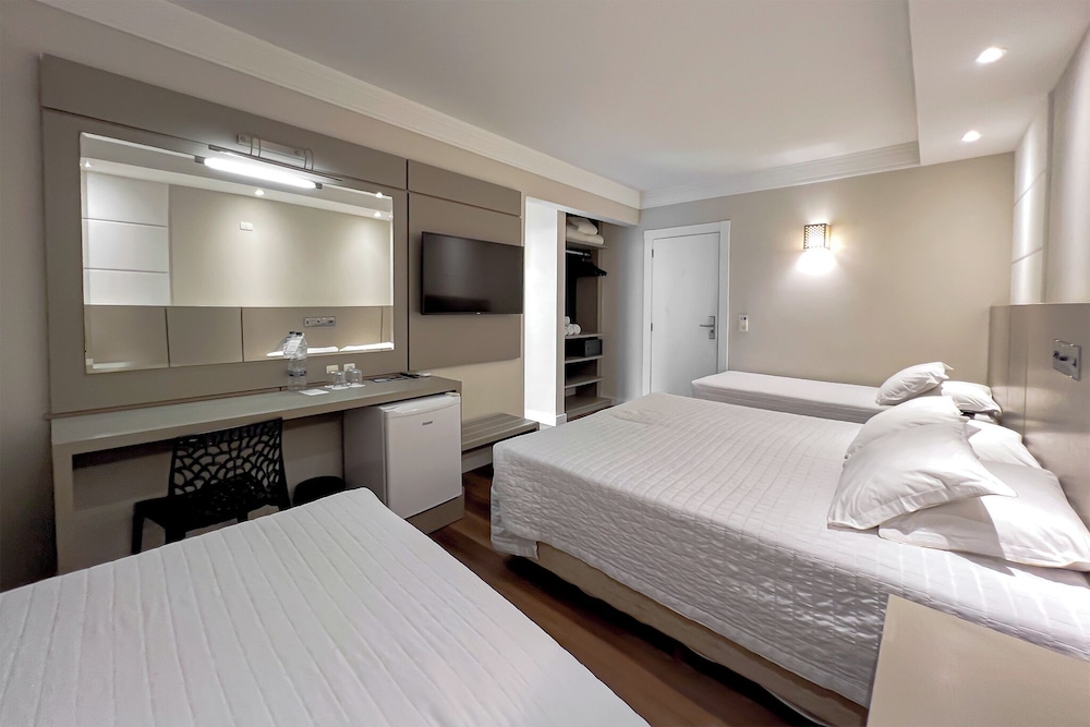 Deluxe Suite photo 3