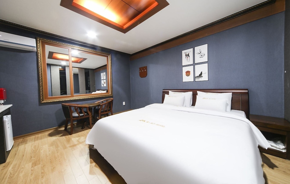 Room, 1 King Bed