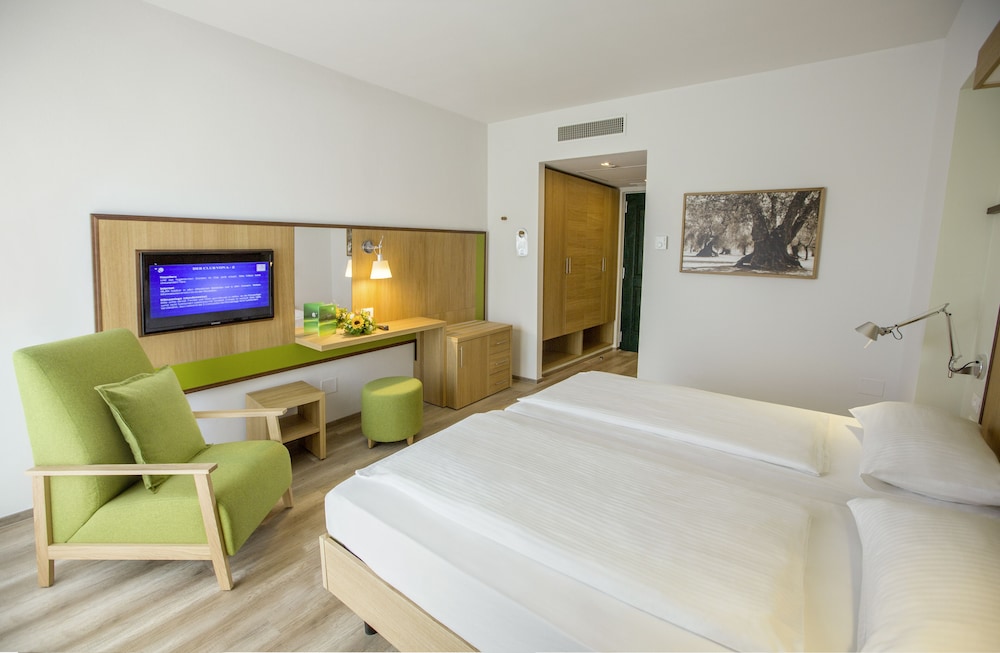 Family Double Room, Connecting Rooms (Superior) photo 2