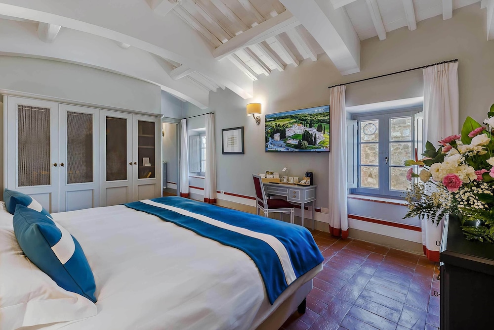 Grand Room, 3 Bedrooms photo 3