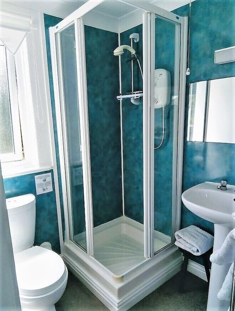 Twin Room, Ensuite - Photo 2