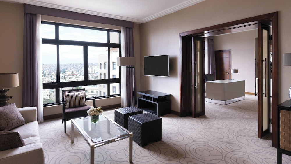 Suite, 2 Bedrooms (Imperial) - Photo 2