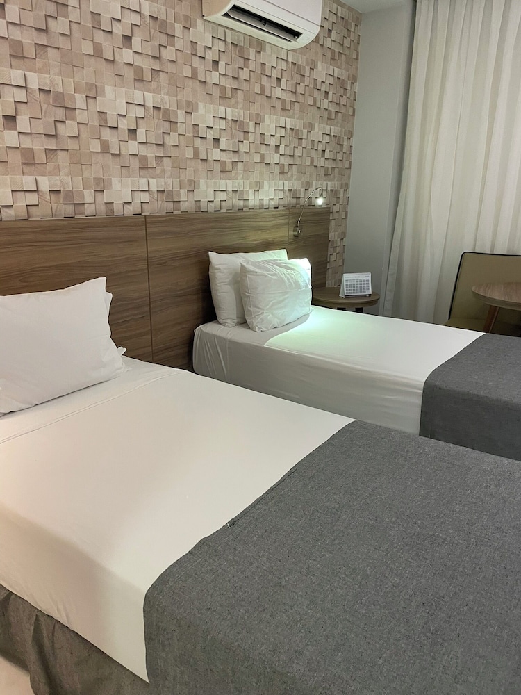 Deluxe Twin Room, 2 Twin Beds, Patio, City View